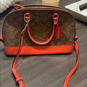 Never used Classic Coach! Wallet option